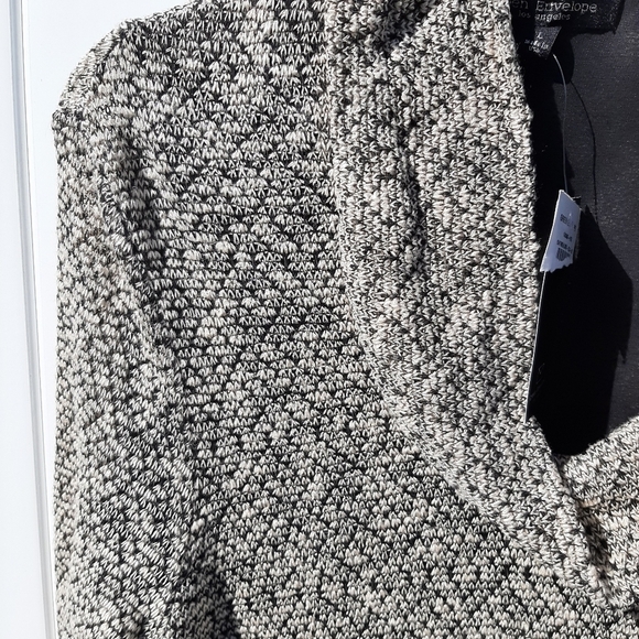 Green Envelope Layered Sweater - Picture 2 of 14